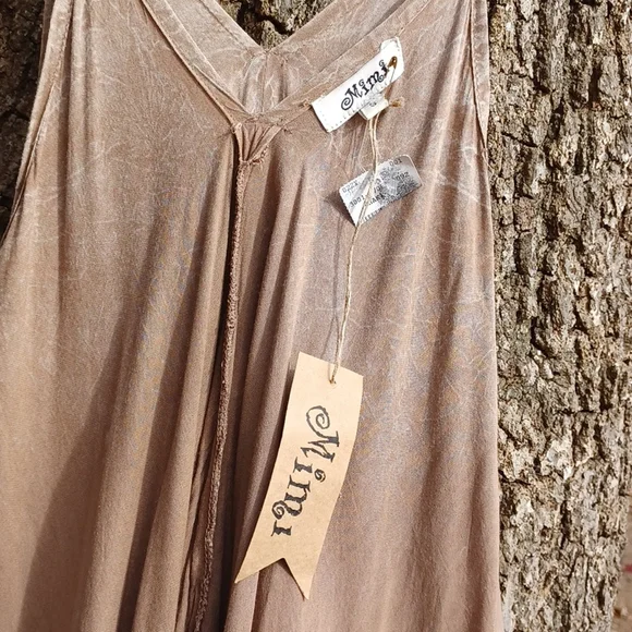 Mimi fringe top. - Picture 3 of 4